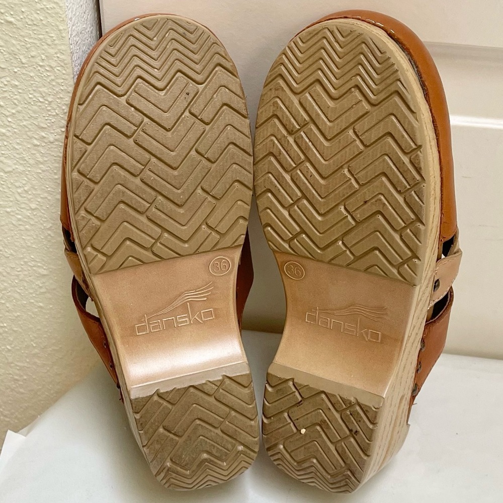 Dansko Sherise braided slip on clogs - Picture 10 of 11